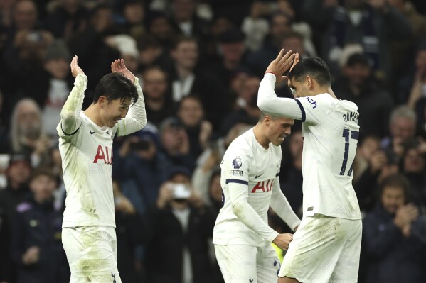 Tottenham top 4 sales